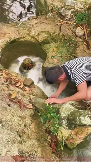 Handyman Restores Old Well, Water Flows Again!