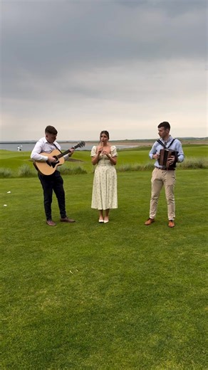 'The Beach Jig' performed by TradWest 🎶☘️🪗🪈🪕 https://www.instagram.com/tradwestmusic/ #irishtraditionalmusic #tradmusic #traditionalirishmusic #irishculture | This is Ireland's Music