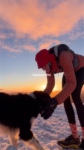 neha 🏃‍♀️🏔️🥾🏕️ on Instagram: "how i layer for running ⬇️ Top: @patagonia Down sweater jacket @mountainequipment Manaslu gortex-pro jacket @rab.equipment.uk - similar to the Nexus hoody (I can’t find the actual one I wear!!) @icebreakernz 260 merino base layer @montaneofficial down gloves!! A Rab hat and 100% merino buff!! Running vest: @salomon Adv Skin 12l Bottom: @adidasrunning leggings :) @stancerun Performance socks!! @inov_8 MudTalon Speedcross"