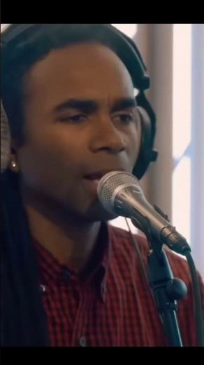 GIRL YOU KNOW IT’S TRUE ACCOUSTIC PERFORMANCE FAB MORVAN MILLI VANILLI.