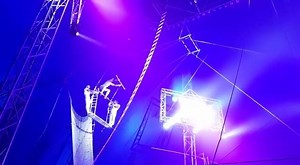 30 reactions | CHECK OUT this amazing aerial flip attempted by few in the industry ! We're jumping into Monday...how about you? If you're already thinking about the weekend ☀️, tickets are still available for our Gympie Shows this week!!️Follow this LINK to secure yours:https://bit.ly/2vE69b6 | Circus Rio | Facebook