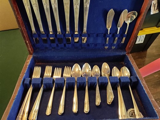 57 PC Wm Rogers and Son Silverplate Flatware in the Talisman Pattern 1938 With Wooden Case - Etsy