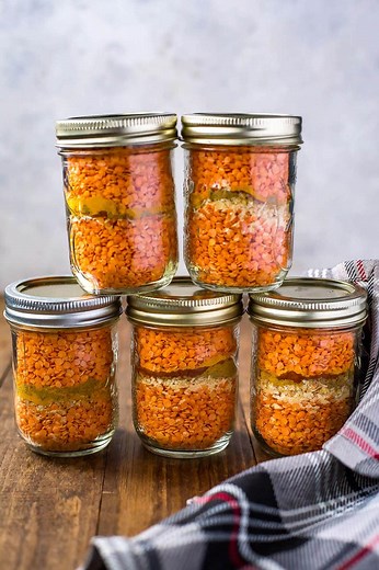 Lentil Soup in a Jar {Mason Jar Gift Ideas} - The Girl on Bloor