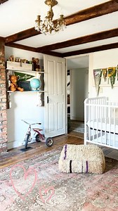 These exclusive pics are from The Little White Farmhouse. Kaley and Jaryd Cutting's Connecticut Federal-style house is featured in our Autumn issue, starting on page 46. You can purchase a copy at your local newsstand or order here (print, digital or subscriptions available): https://bit.ly/38Z24Qu. 📸 by The Little White Farmhouse. | Country Sampler Farmhouse Style