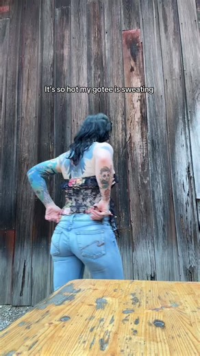 Ms Red | I’m sticky and musty 🤮🤢 I’m over summer | Instagram