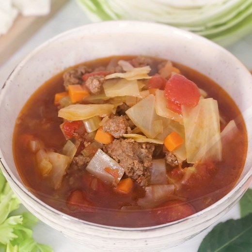 I love this cabbage soup recipe, made with ground beef, vegetables and tomatoes. It’s the perfect cold weather soup and makes enough for leftovers. https://www.skinnytaste.com/chunky-beef-cabbage-and-tomato-soup-instant-pot/ | Skinnytaste