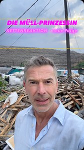 Das Reich der Müllprinzessin. Hört die Geschichte von Resa Bonard, der Müllprinzessin von Jakarta, in der neuen Folge der Kettenreaktion. Überall, wo es Podcasts gibt. Link in Bio. #kettenreaktion #indonesien | Dirk Steffens