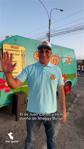 Hoy en #historiasqueinspiran les contamos la historia de Juan Carlos Torres dueño de Shagy Burger. Juan Carlos, también conocido como el tío Shagy siempre fue un emprendedor desde joven, por eso vendía panes con pollo con chicha en Senati a sus compañeros de aula para poder ayudarse económicamente. Fue el primero de su promoción y el gusto por el emprendimiento volvió a él cuando viendo dibujos con su hijo pensó que sería una buena idea hacer un food truck en una combi como la máquina del mister