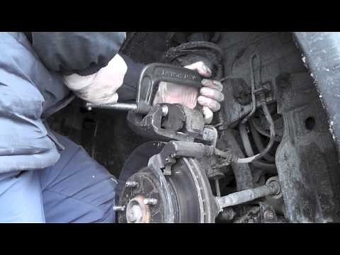 Suzuki SX4 AWD front brake pads replacement