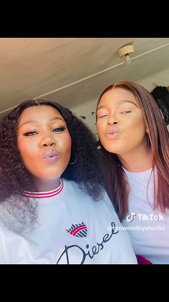 Outfit ideas: Hair @crownedbyshasha Denim Skirt@The FIX Denim jacket@thefix Nike Sneakers @sportscene_ Bag@ZARA T-shirt@SHEIN #fyp #capcut #hermanus #trendingvideo