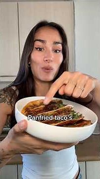 Panfried tortilla wrap tacos 🌮😍 #cooking #eatwithme #foodie