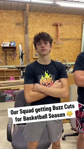 Just know this team is TUFF 😎🙌 (Via @Braden Keating ) #buzzcut #buzz #haircut #highschoolsports #highschoolbaskstball #squadgoals #basketball #hoops #tuff #teambonding #viral