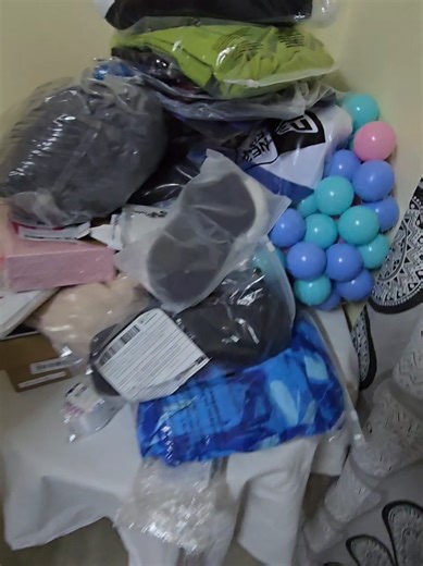 Excellente nouvelle ! Nous sommes de retour et acceptons désormais les commandes Temu et AliExpress. N'hésitez pas à nous contacter par WhatsApp pour passer vos commandes au 5979 5479. @AL-Trendency #mauritius🇲🇺 #rodriguesisland❤☀️🌊 #temuhaul #temufinds #fyp