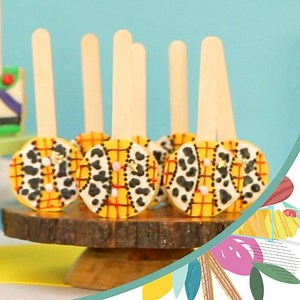 We've got a friend in these sweet snacks 🍽️ | Disney Eats