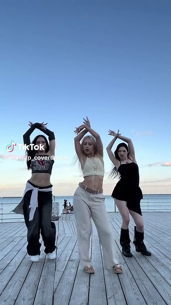 Gabriela Cover Dance Tribute | K-Pop Vibes