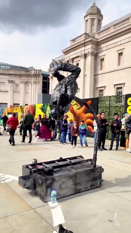 My strange hand started to get tips🤣🤣🤣.