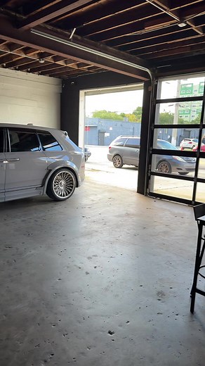 Cullinan Arrives at New Trenches Warehouse