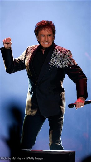 Singer Barry Manilow to undergo surgery for lung cancer