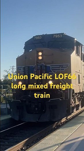 Union Pacific long mixed freight train in MOORPARK #train #trending #unionpacific #shorts