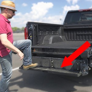Testing the 2020 GMC Sierra's six-way tailgate. | Transportation Insider