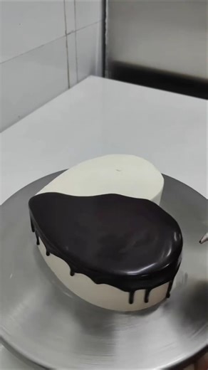 so beautiful heart shape cake fancy design #cake #suhelr7 #nandani #heartcakes #viralvideo #shorts