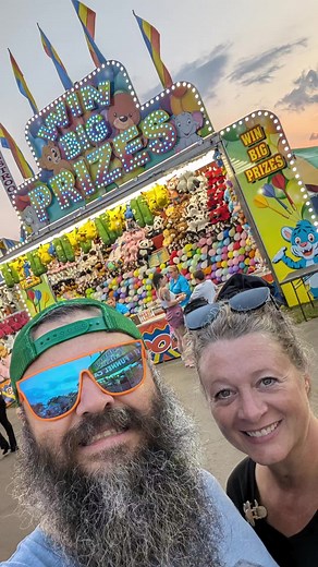 Had a great time with my sexy at the fair ❤️ @Pam PM farm vent