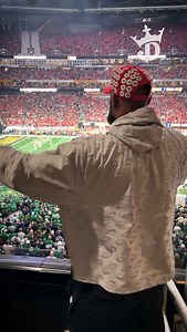 385K views · 10K reactions | LeBron and Buckeye Nation watch Ohio state win their first National Title in 10 years @kingjames | DraftKings | Facebook