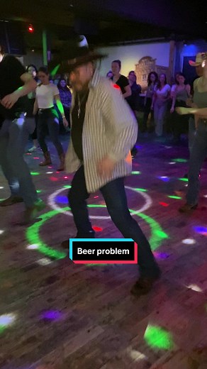 Beer problem, nouvelle création de Marchellooo! Pour nous aidez à la faire découvrir, vous pouvez: Partager Liker Ou laisser un commentaire sur ce que vous en pensez! #marchellolinedance #luckyluke2 #country #countrymusic #newdancechallenge