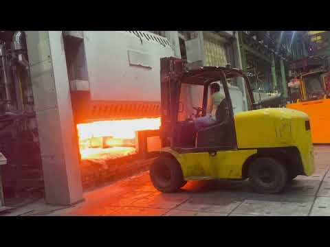 Forging Manipulator in action #Godrej #materialhandlingequipment #attachment #mhe