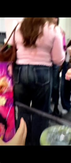 Little Pang's Adorable Pursuit for the Donut