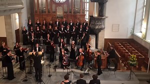 We celebrate - and share this chorus from yesterday's 100th Bach cantata evening with you. We're so proud of 10 years J. S. Bach Foundation and 100 performed cantatas. Wir feiern - und teilen den Choral aus dem gestrigen 100. Bachkantaten-Abend mit Ihnen. Wir sind richtig stolz auf 10 Jahre J. S. Bach-Stiftung und 100 Kantatenaufführungen. | J. S. Bach-Stiftung