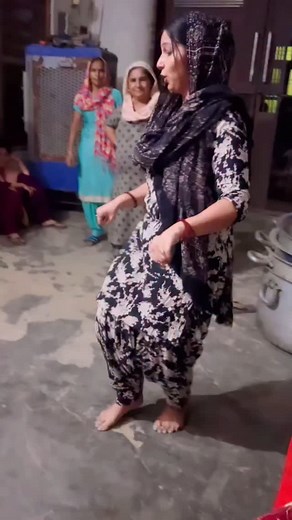 alka dagar on Instagram: "#Ek baar phir se Dug Dug 殺 @dagar199670 ...."