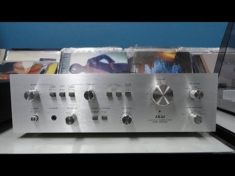 O Rei do Som - Amplificador Akai AM-2400