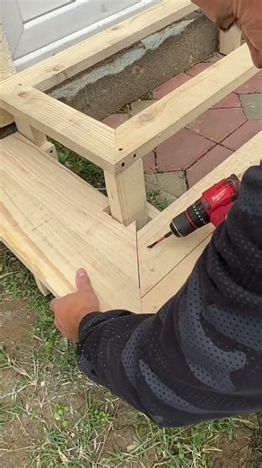 Wooden Easy DIY Entry Stairs