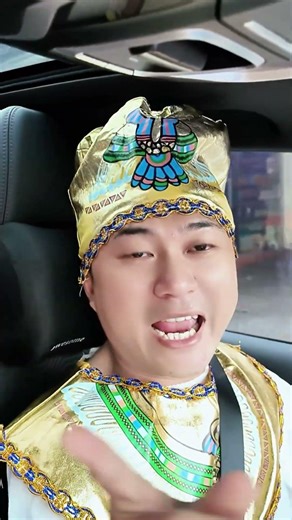 KHOẢNH KHẮC CAMERA GHI LẠI: PHARAOH LÁI SIÊU XE GIỮA LÒNG THÀNH PHỐ #funny #troll #viral