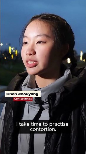 Chinese contortionist breaks — and bends — world records