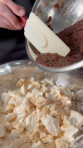 Helado semicongelado italiano con frutas maceradas en ron (Rumtopf) 🇩🇪🇮🇹🤟🏼 | Chefschwarz