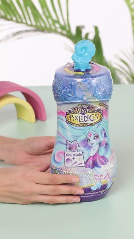 Magic Mixies Pixlings Deluxe Pack, Flyt The Dragonfly, Shimmer Reveal, Create & Mix Potion That Magically Reveals 6.5" Pixling Doll Inside Potion Bottle - Exclusive Mini Mixies & 6 Hair Accessories