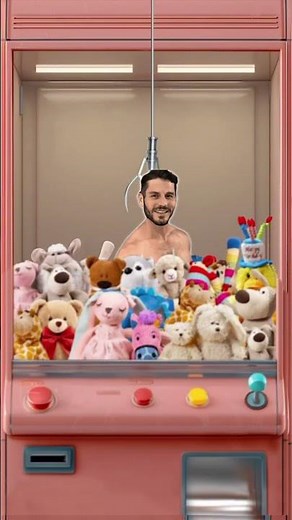 Lou Ferrigno Jr shirtless vending machine