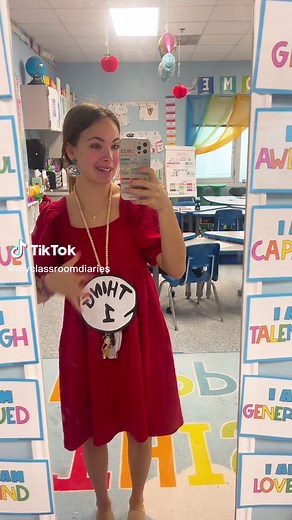 Easy & Free Dr. Seuss Twin Day Idea for Teachers