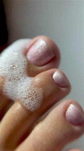 French Ombre Pedicure Tutorial: Mastering the Soft Gradient for a Nice Summer