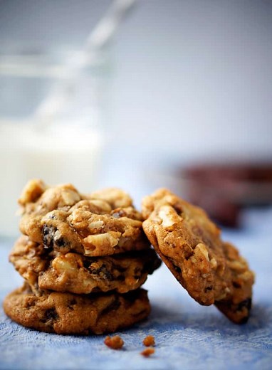 Easy Spicy Hermit Cookies Recipe (Soft for DAYS!)