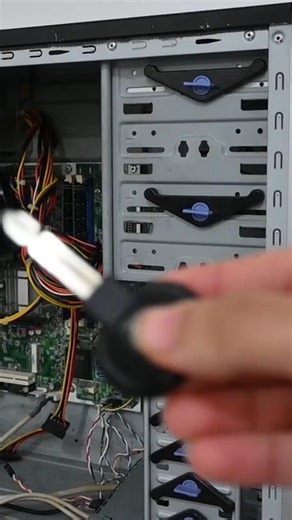 Using a car key to turn on my pc