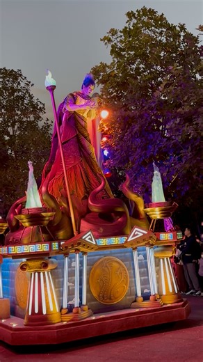 2.3K views · 80 reactions | Hades rules. . . . #disneyhercules #hercules #megara #herculesdisney #hades #disneyprincess #meg #disneycosplay #herculescosplay #pegasus #disneylandafterdark #cosplay #gothedistance #zerotohero #iwontsayiminlove #disneyparks #disneymagic #disneylife #disneylove #beautyandthebeast #batb #disneypride #pridenight #disneyvillain #disneyvillains #underworld #hadestown #greekmyth #greekmyths #greekmythology | Sergiosdadjokes | Facebook