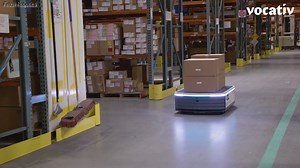 67K views · 238 reactions | Strong and silent: These new warehouse robots do all the heavy lifting 烙 | Vocativ | Facebook