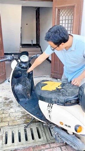 मम्मी ने पापा की स्कूटी गर्म पापा ने जो किय || Carriage house wooden artist || #cartoon #shortsvideo