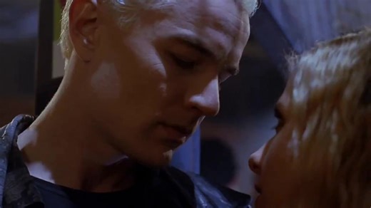 478K views · 11K reactions | We know she’s not B, but Spike doesn’t. And oh my God, his face shows how he surrenders to Buffy’s charms “who are you?” Season 4 #Btvs #Spike #Buffy #Spuffy #buffythevampireslayer | Spuffy Latino | Facebook