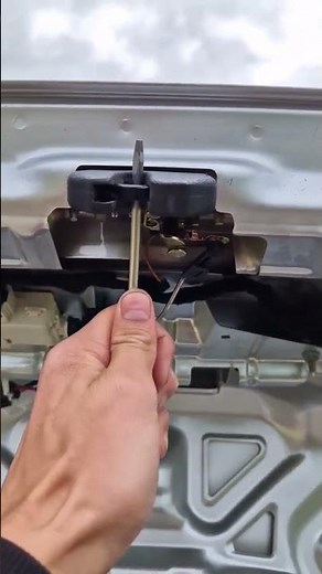 VW bora boot lock issue