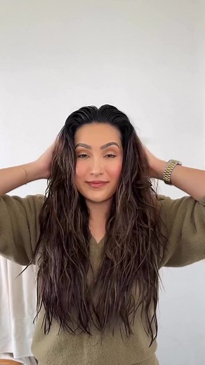 4.8K views · 18 reactions | Can you believe @beautyybird 's hair transformation?  SpeedStyle™ is perfect for bouncy holiday blowouts! ❄️ | Shark Beauty | Facebook
