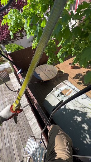 🥱🥱🥱 #cableguy #cabletech #coaxialcable #cableinstallation #cabletv #coaxial #brooklyn #coneyisland #coaxialtech